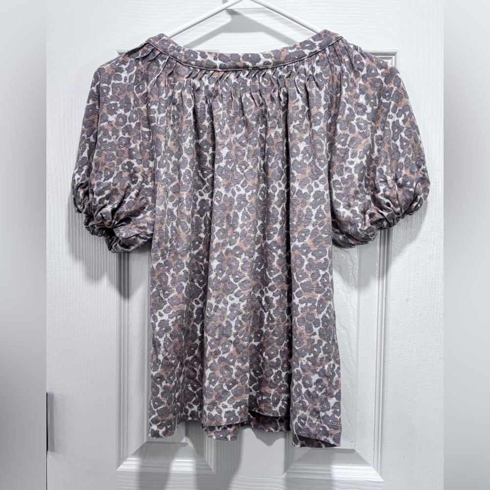 💚Maeve Charcoal Animal Print Blouse💚 - Picture 5 of 12